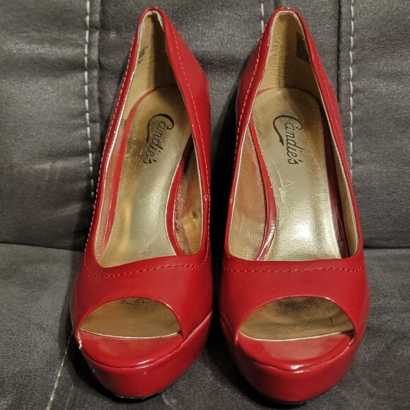 Candie's size 8, gently used red heels - Picture 1 of 3